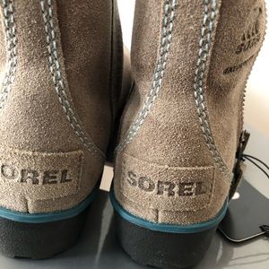 BRAND NEW SOREL WATERPROOF•SKI •Hike •WINTER BOOTS